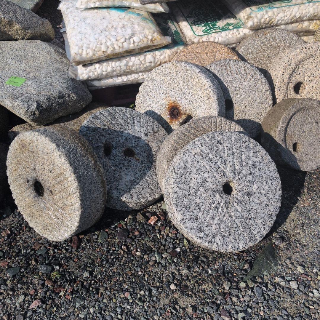 石臼　18石セット　庭石　鑑賞石　石 石材　庭　坪庭　ガーデニング