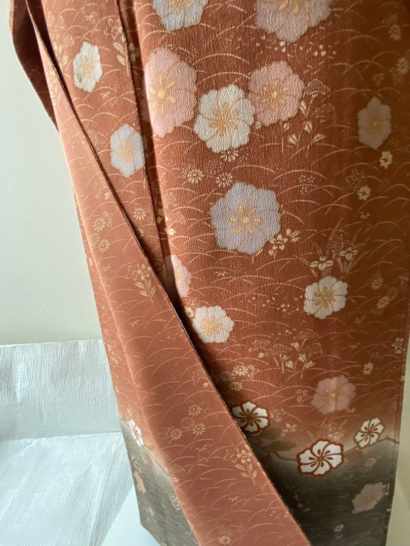 【BayKazzy様】落ち着いた雰囲気の付け下げ訪問着　正絹　袷