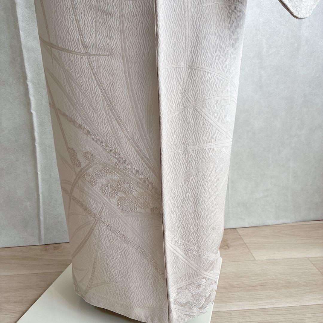 色無地　フルセット　着物　正絹　しつけ糸付き　ホワイトグレー　一つ紋　G4