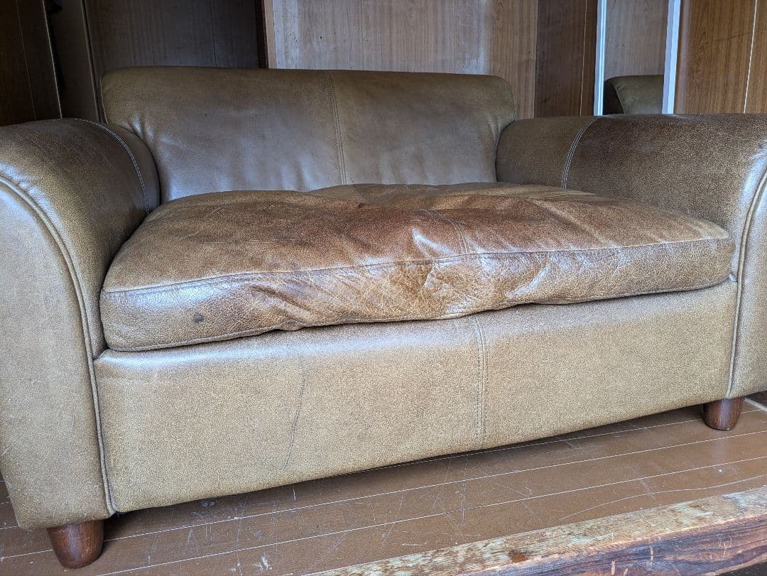 アスプルンド　ハロソファ1.5P　ギル総本革