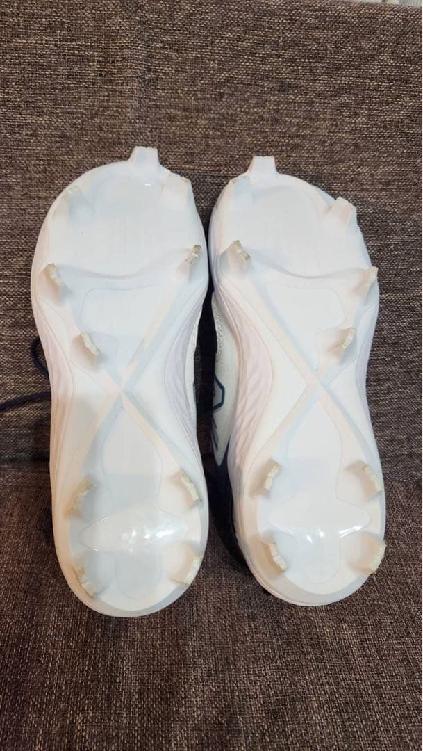 New Balance ネイビー スパイクシューズ