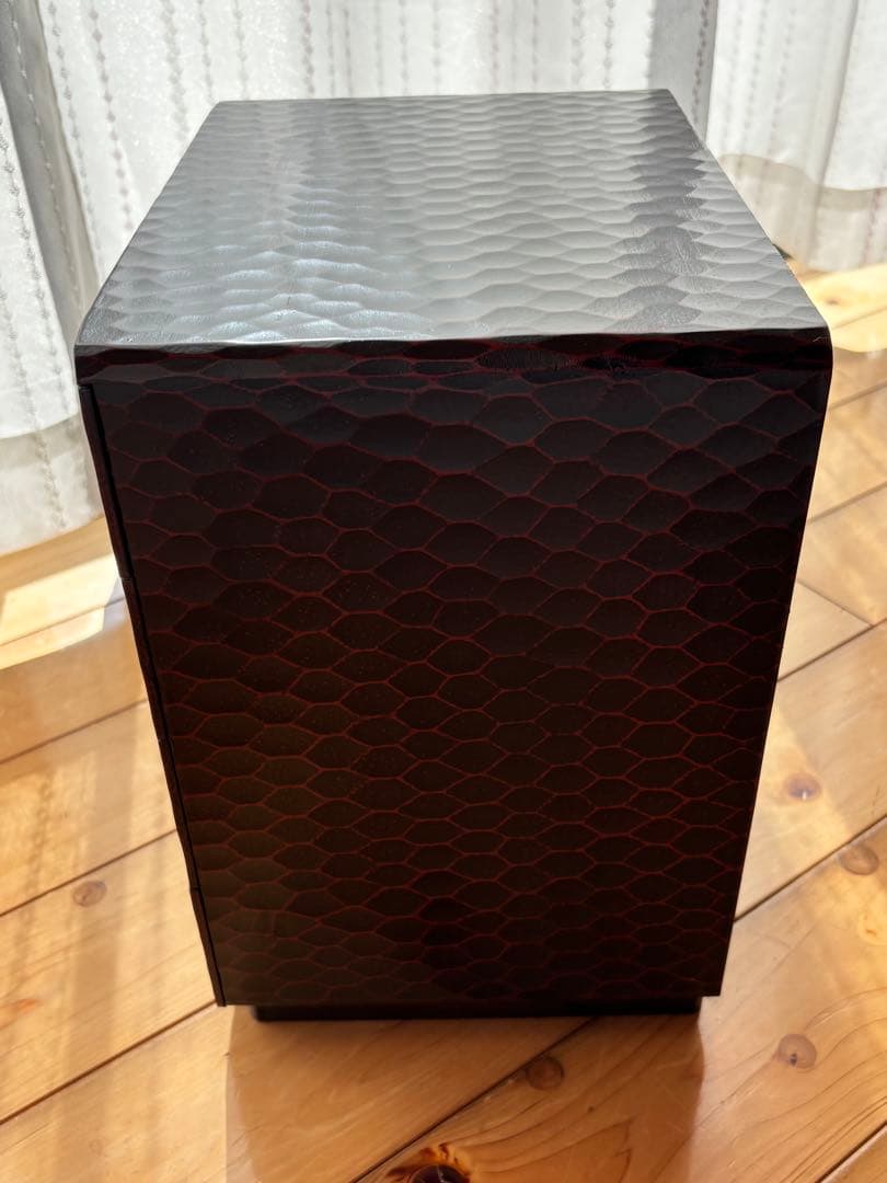 鎌倉彫り　 総柄彫牡丹　三ツ引き　箪笥　収納箱　日本製　伝統工芸品　木製