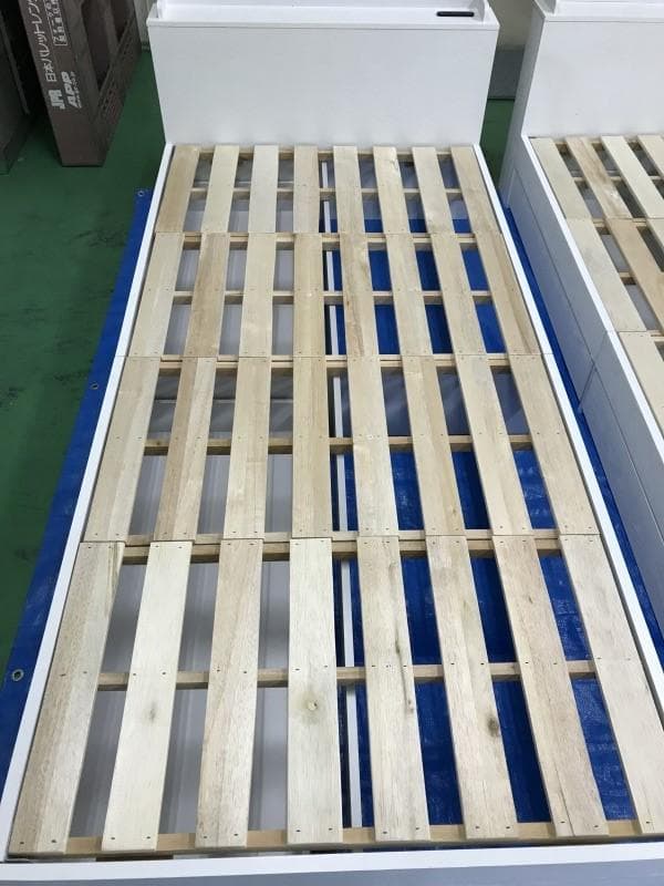 (新品)☆木製シングルベッドWH　メルカリ限定半額以下☆