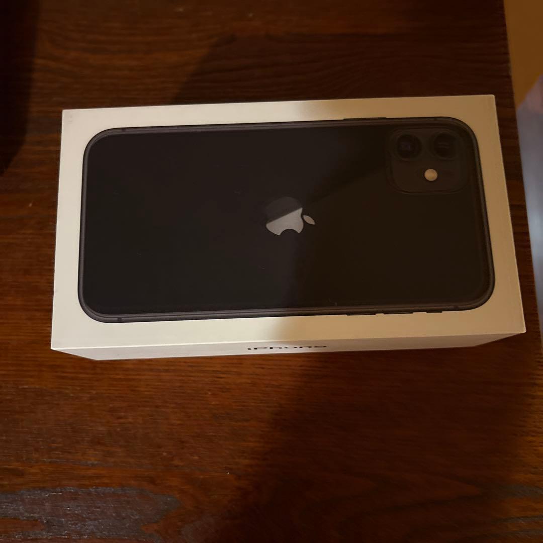 Apple iPhone 11 ブラック本体