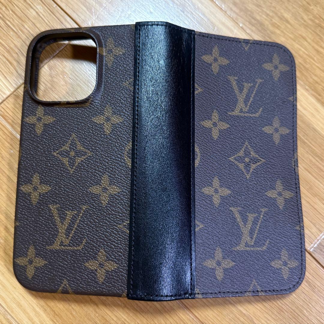 ✧*。美品 ✧*。Louis Vuitton iPhone16pro手帳型ケース