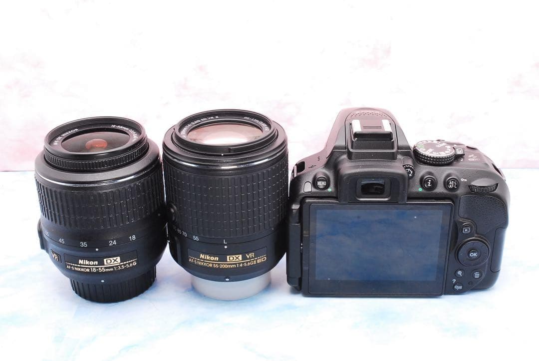 ☆ニコンD5300☆手ぶれ補正Wレンズ☆Wi-Fi搭載☆一眼レフカメラ