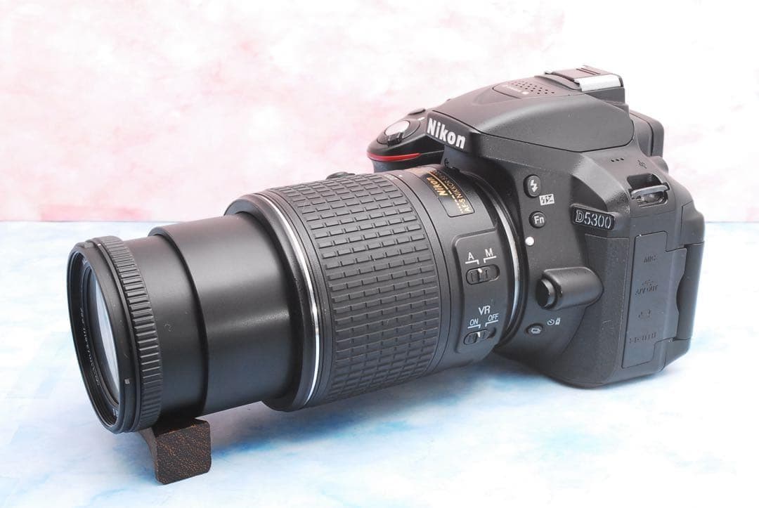 ☆ニコンD5300☆手ぶれ補正Wレンズ☆Wi-Fi搭載☆一眼レフカメラ