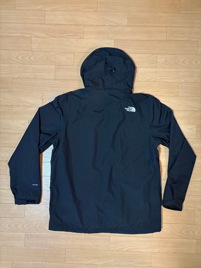 The North Face ブラックナイロンジャケット