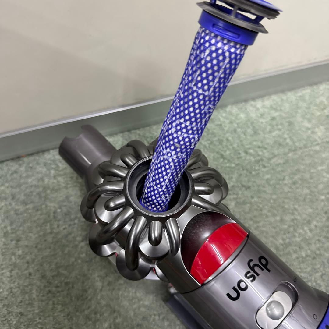 ★ ダイソン　掃除機　v8 fluffy