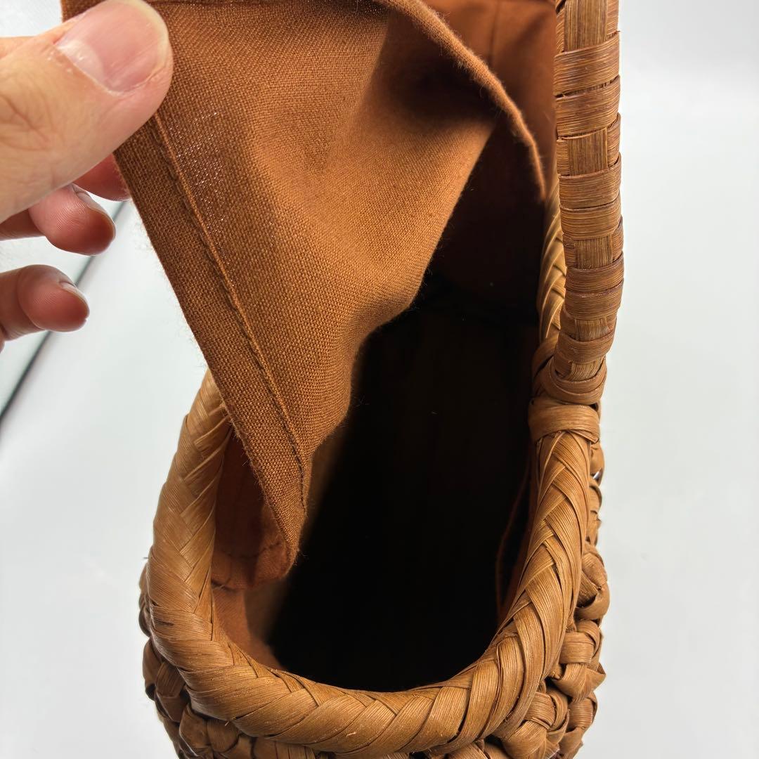 美品】カゴバッグ　山葡萄　六角花編み結び　飾細工付　内布付き　茶色