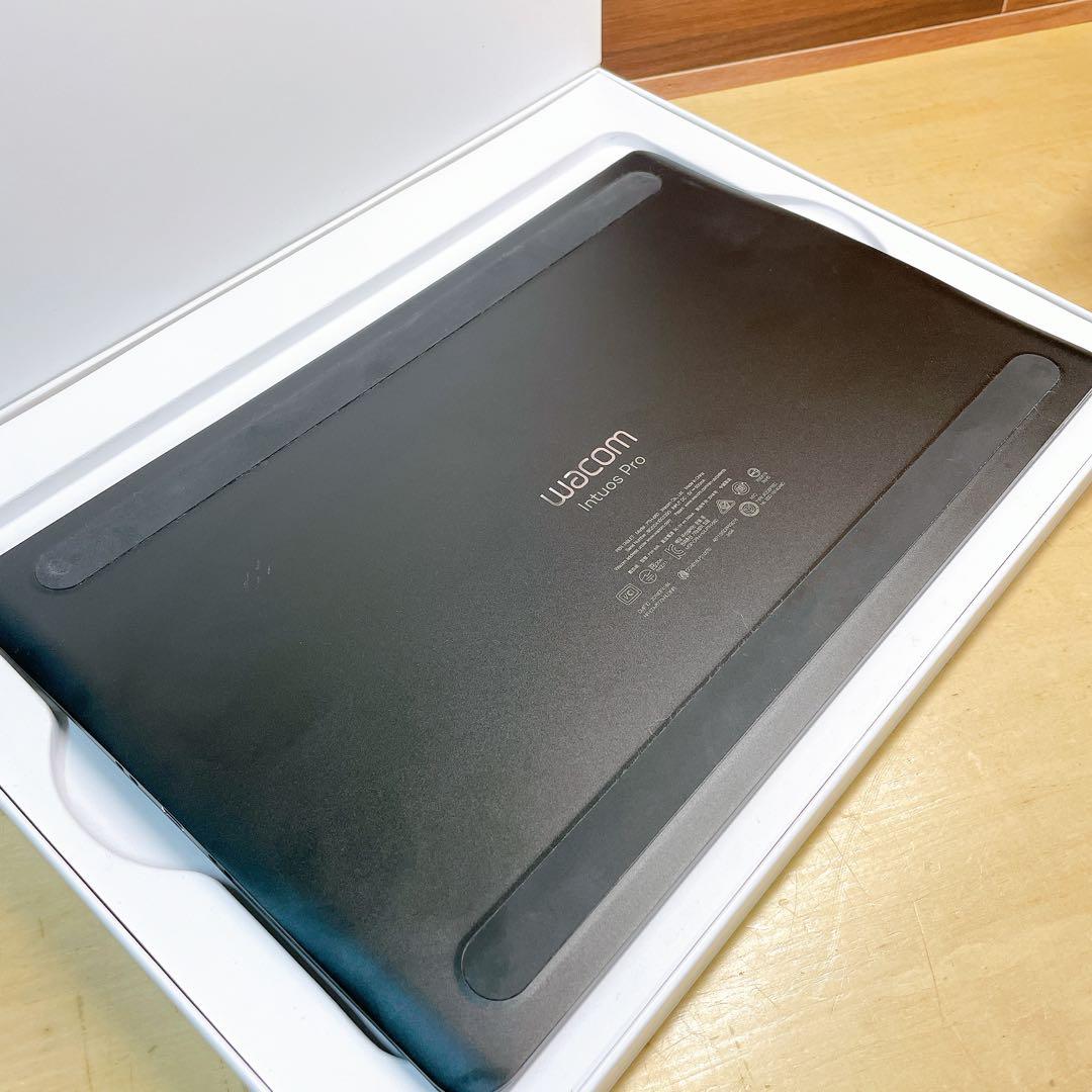 WACOM Intuos PRO ペンタブレット　PTH-660