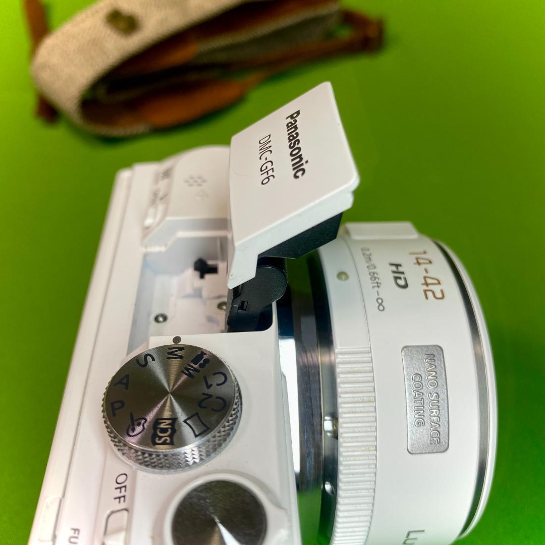 LUMIX GF6 H-PS14042 レンズキット ミラーレス一眼 ホワイト