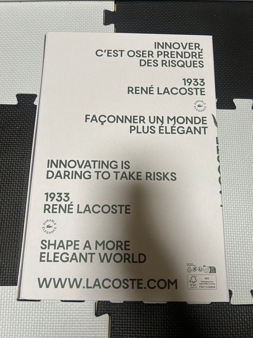 LACOSTE ホワイトポロシャツ ギフト箱入り