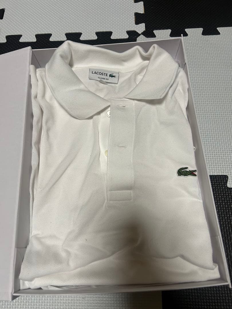 LACOSTE ホワイトポロシャツ ギフト箱入り