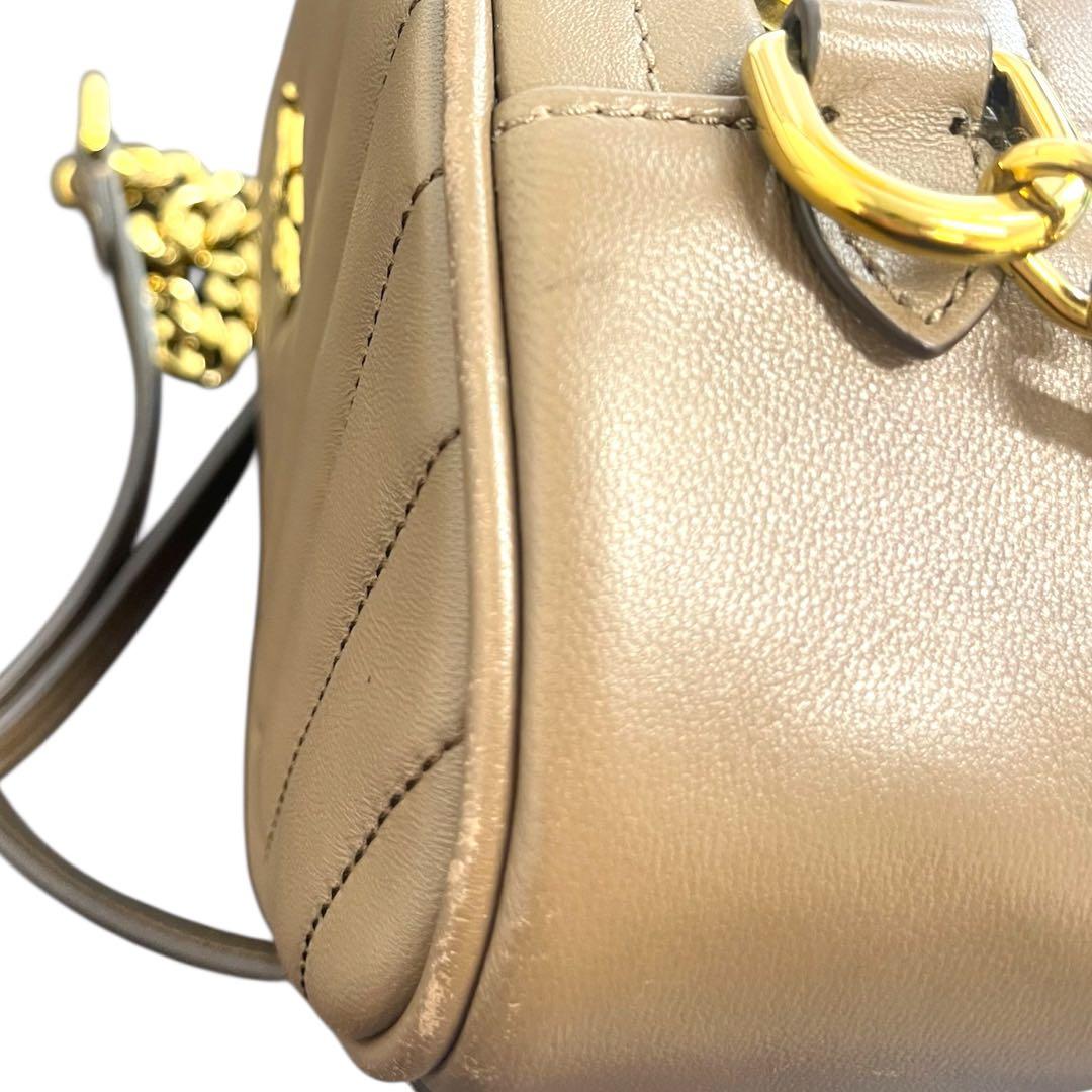 トリーバーチ キラ シェブロン スモール カメラバッグ