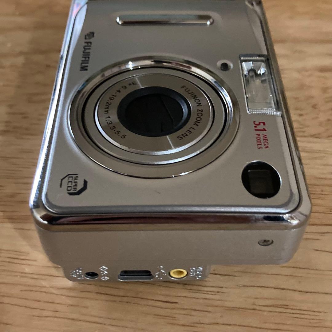 良品　FUJIFILM FinePix A500 富士フィルム　コンデジ　フジ