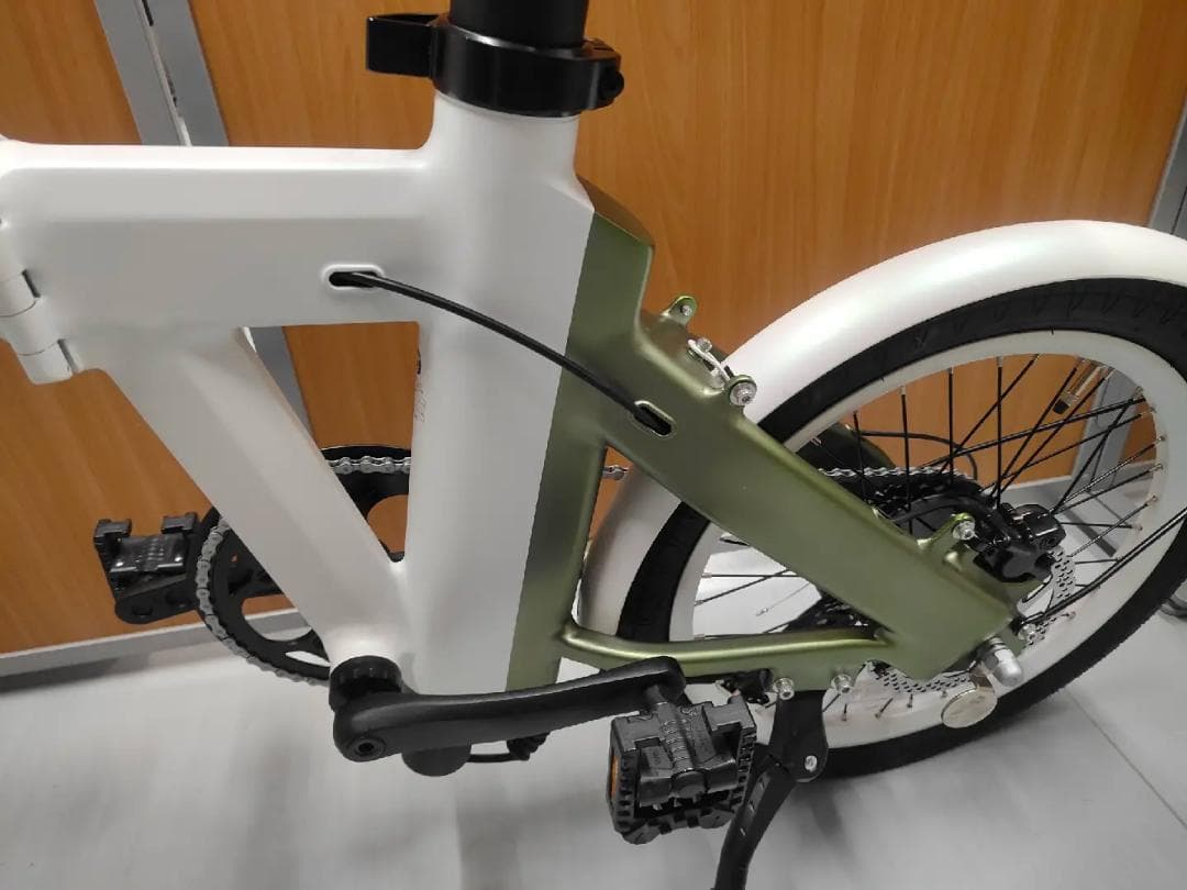 【期間限定セール開催中！】電動アシスト自転車ERWAYA02 ホワイト&グリーン