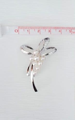 MIKIMOTO ミキモト　真珠　パール　ブローチ 8珠
