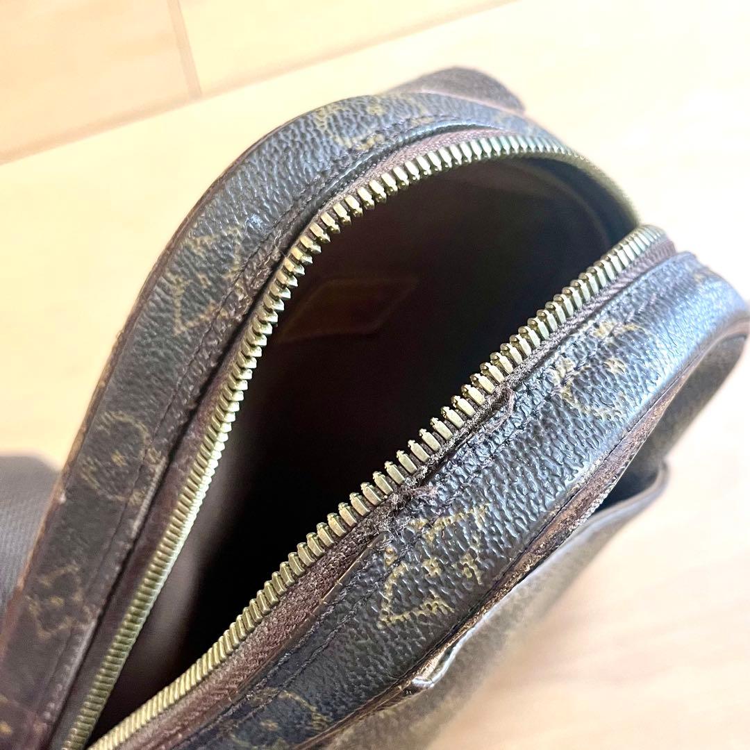 Louis Vuitton モノグラムショルダーバッグ