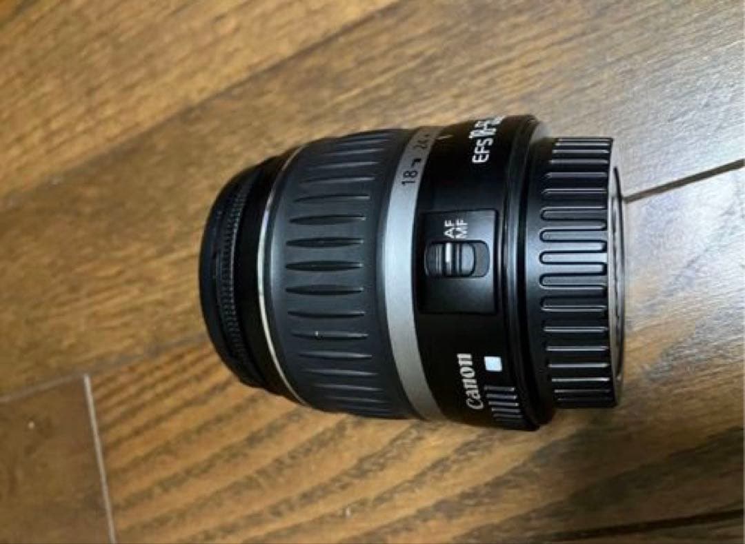 Canon EOS 6D本体+50mm単焦点レンズ+ ズームレンズ+ ストラップ