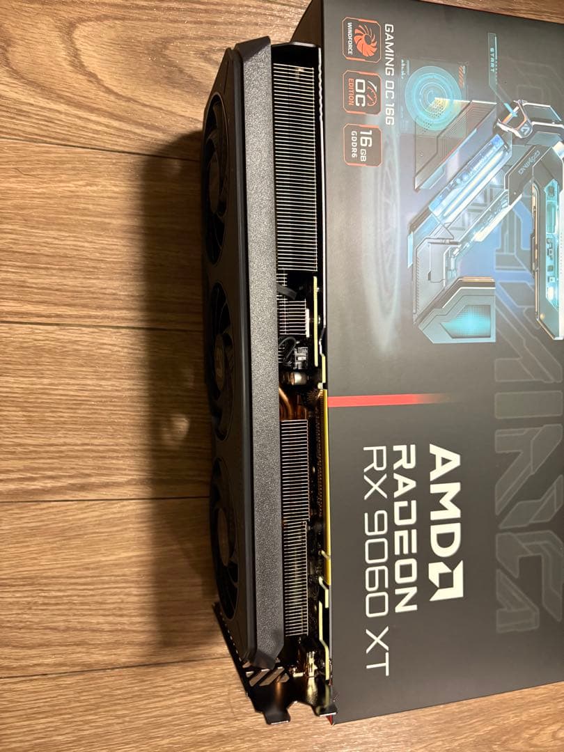 グラフィックボード・グラボ・ビデオカード GIGABYTE Radeon RX 9060 XT OC 16GB