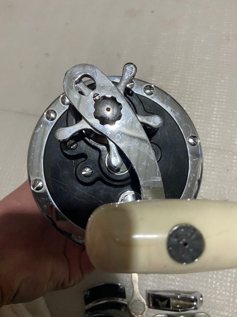 美品　SeaLine 800 両軸リール 付属品あり