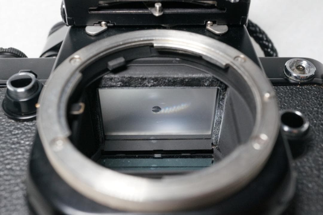 NIKON F２フォトミックS ／ズームレンズ／ フィルム２本