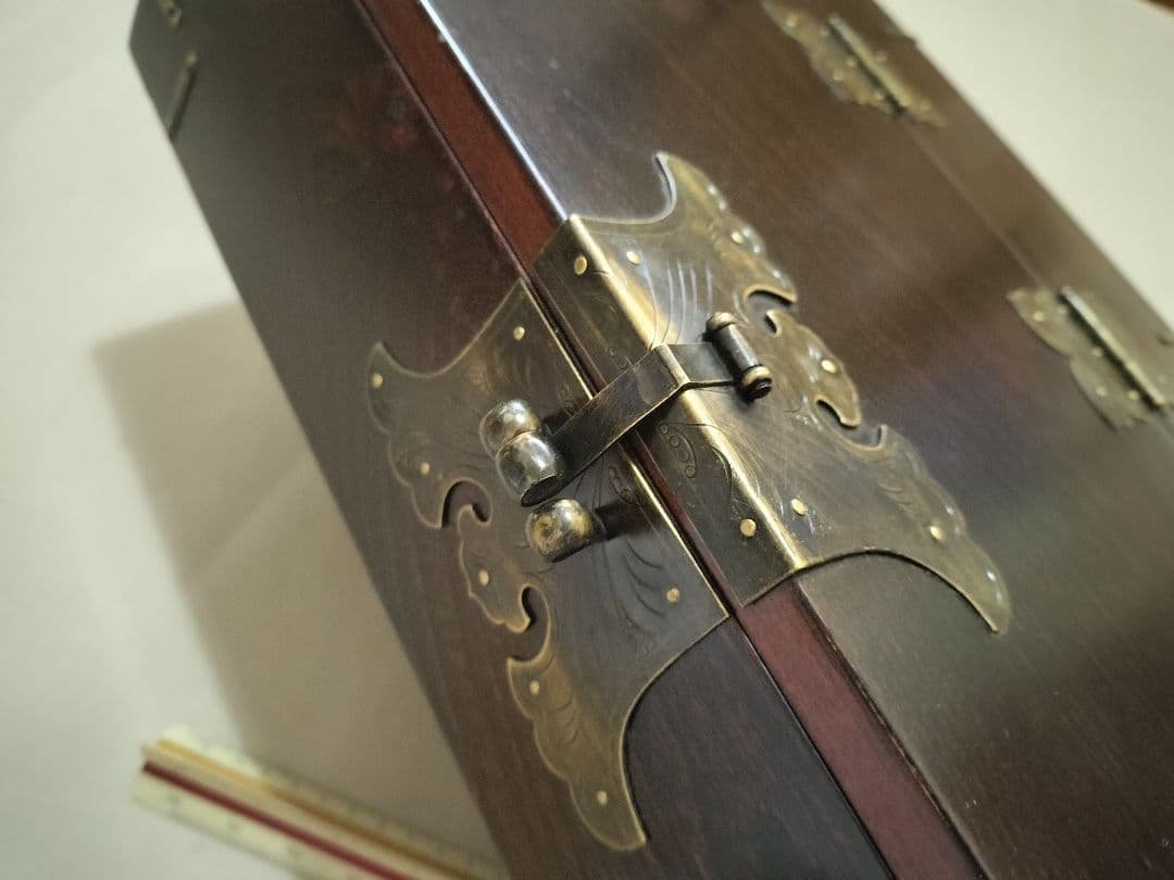 李朝家具 宝物箱 小物収納 木製 金具 漆塗 韓国