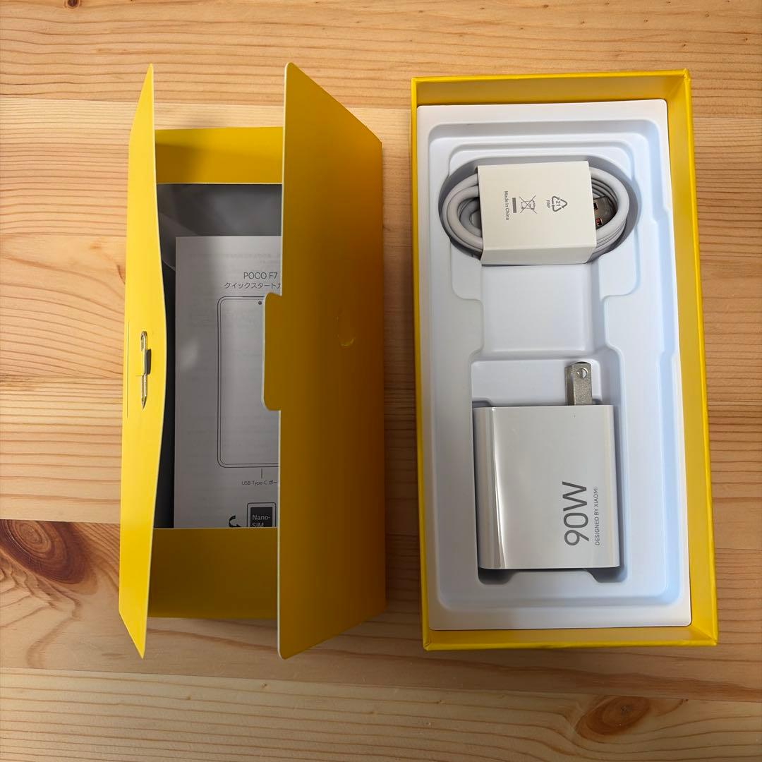 スマートフォン本体 POCO F7 Black 12GB RAM 256GB ROM