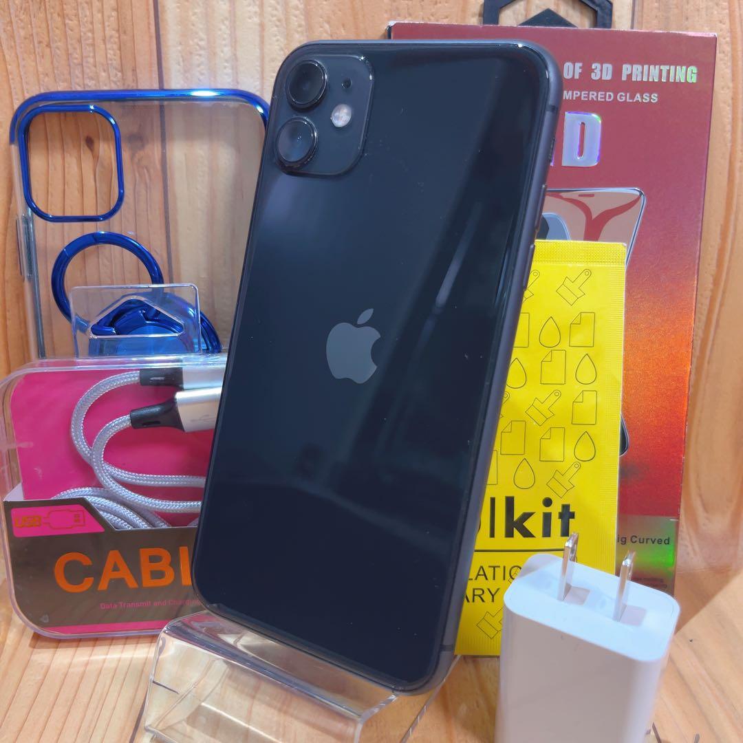 SIMフリー 本体 iPhone 11 64 GB ブラック 552 電池新品