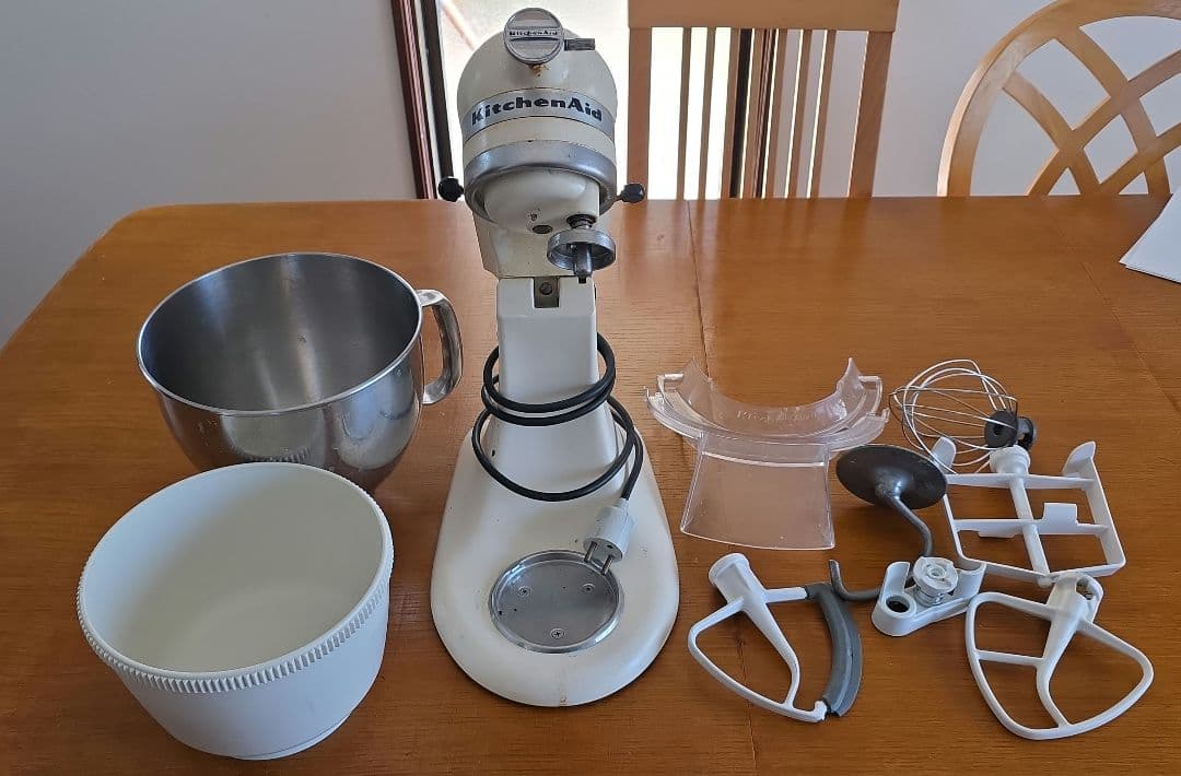 Kitchen Aid Artisan 5KSM150 ミキサー　海外品