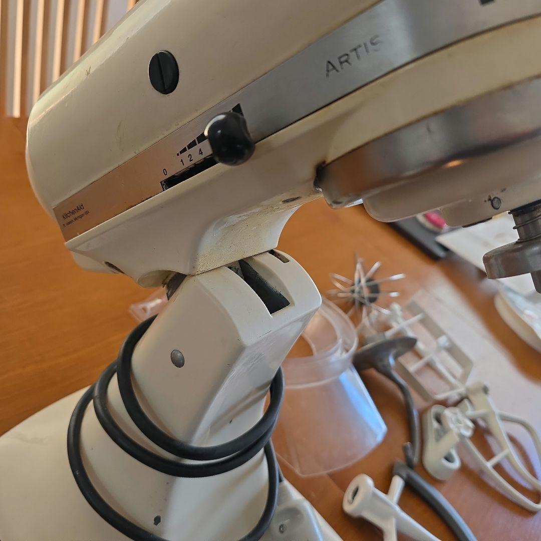 Kitchen Aid Artisan 5KSM150 ミキサー　海外品