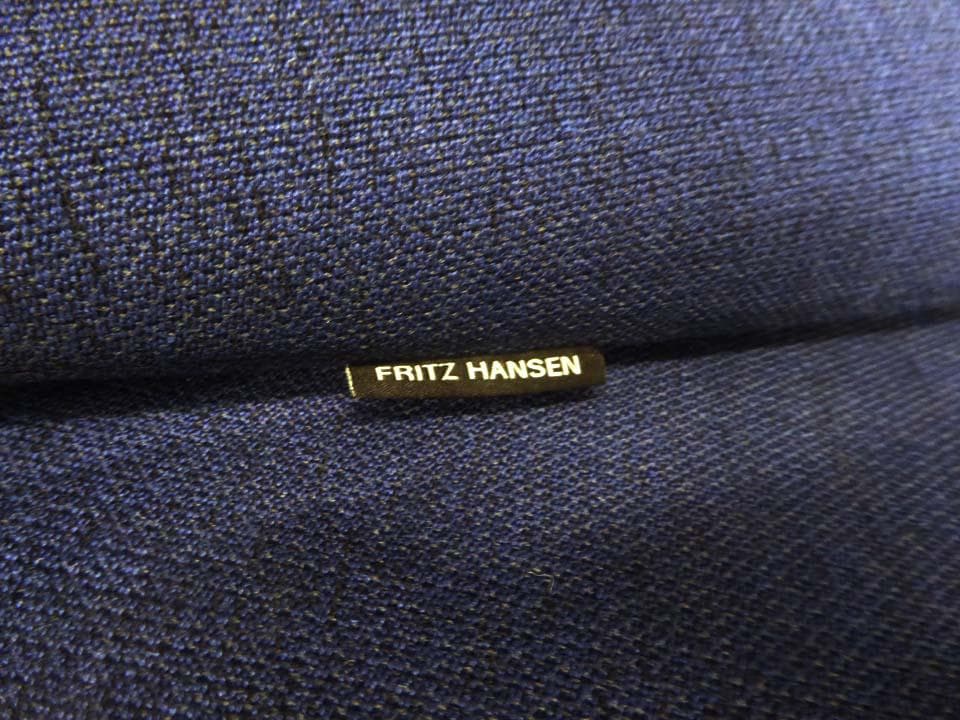 新品未使用品 正規品■フリッツハンセン■定価116万円 エッグチェア ネイビー