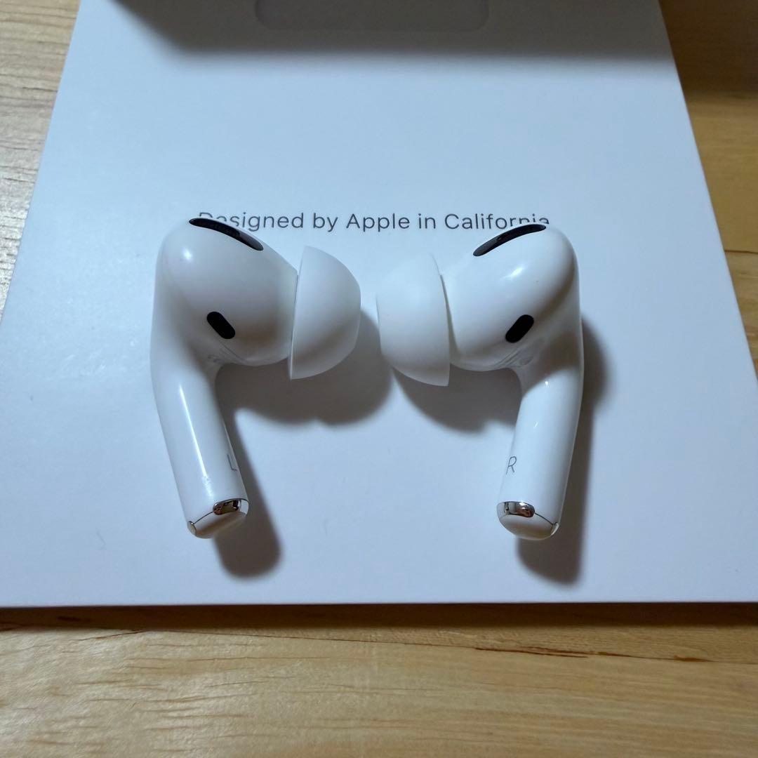 【美品】AirPods Pro 第1世代 MWP22J/A ワイヤレスイヤホン