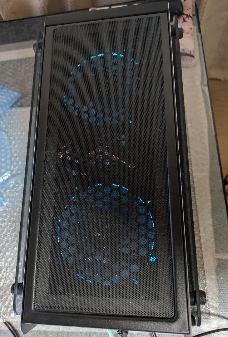 №136、コンパクトPC、Win11、i5-8500、M16G、M.2SSD