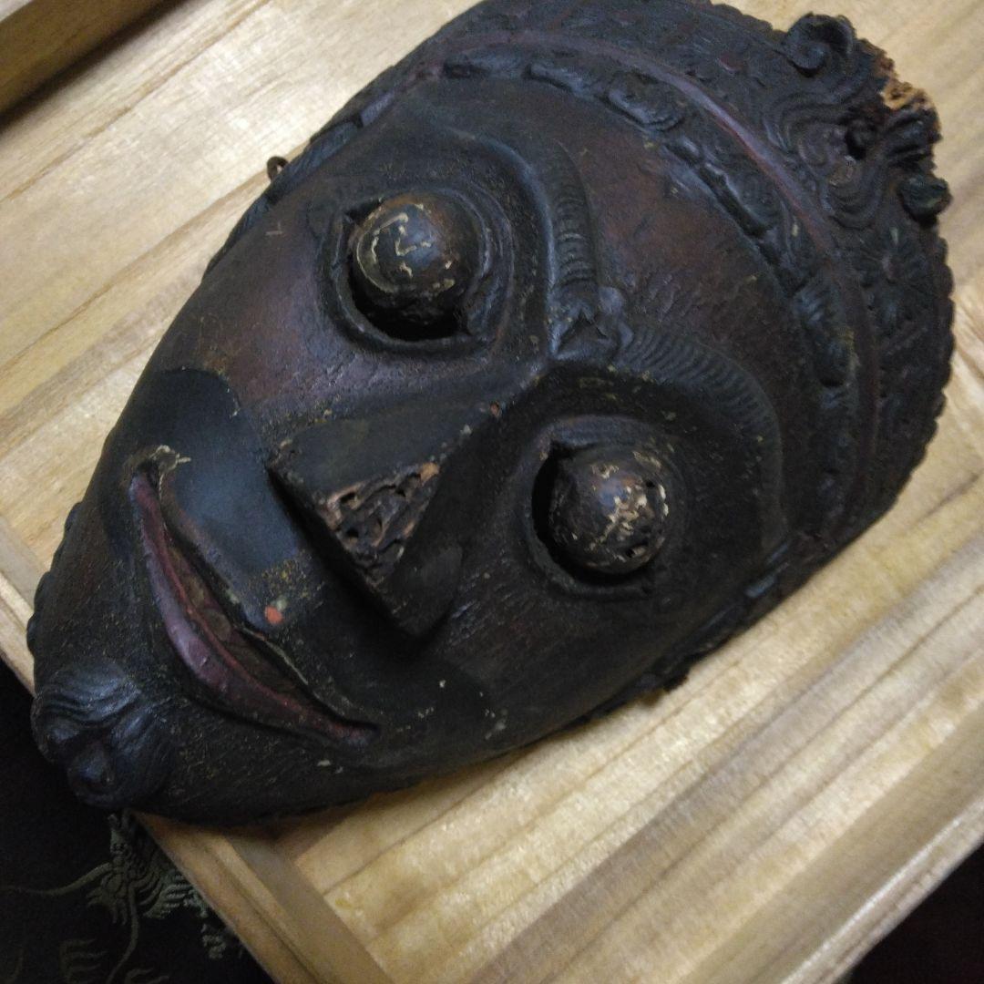 インドネシアの魔除けの面