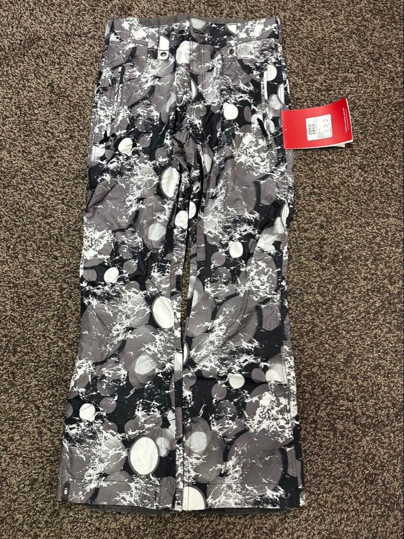 ボンファイア、スキーウェア