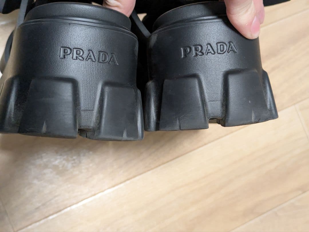 PRADA モノリス ラバーサンダル 37