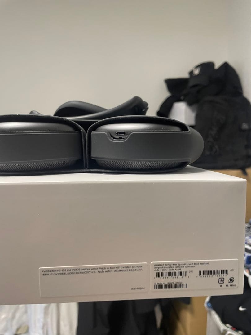 新品Apple AirPods MAX ワイヤレスヘッドホンスペースグレー保証付