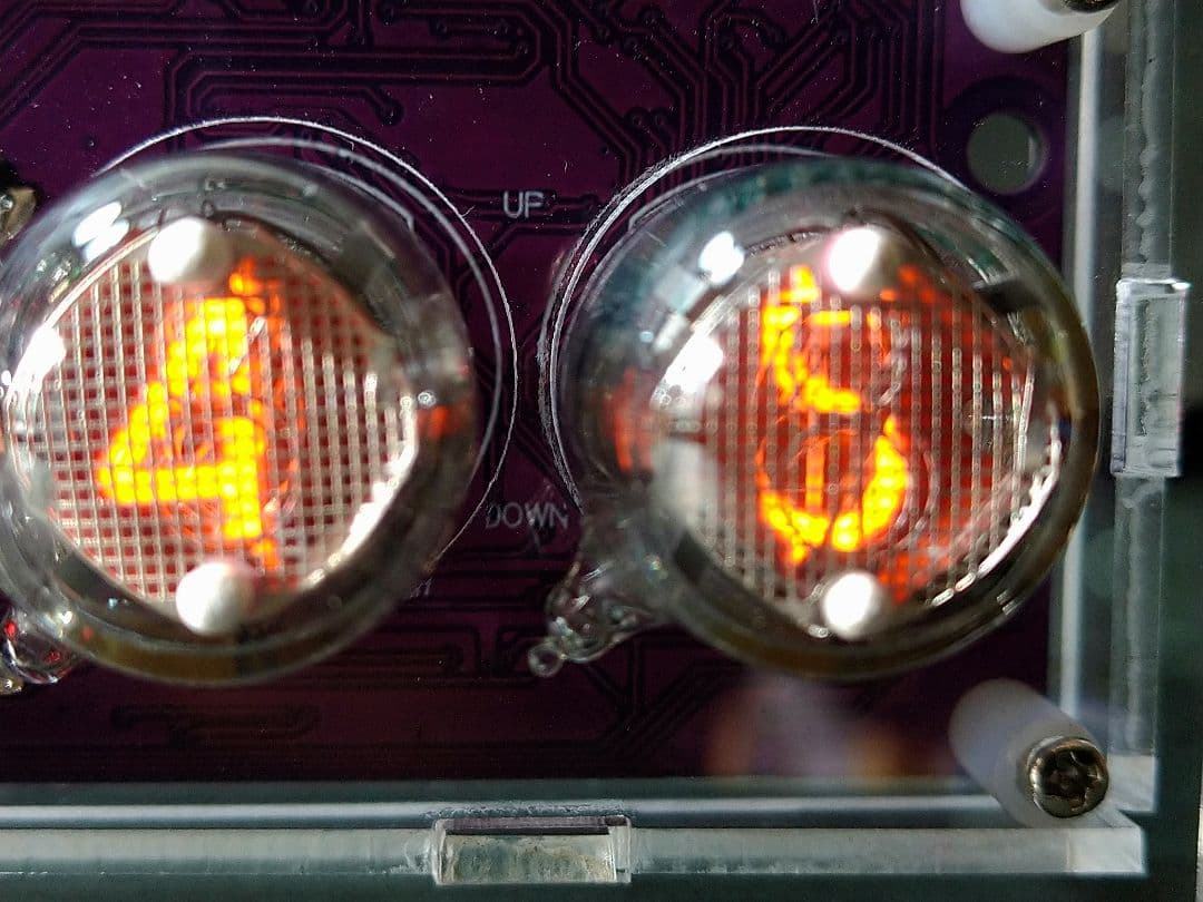 ニキシー管時計 IN-2 4球 完成品　アクリルケース