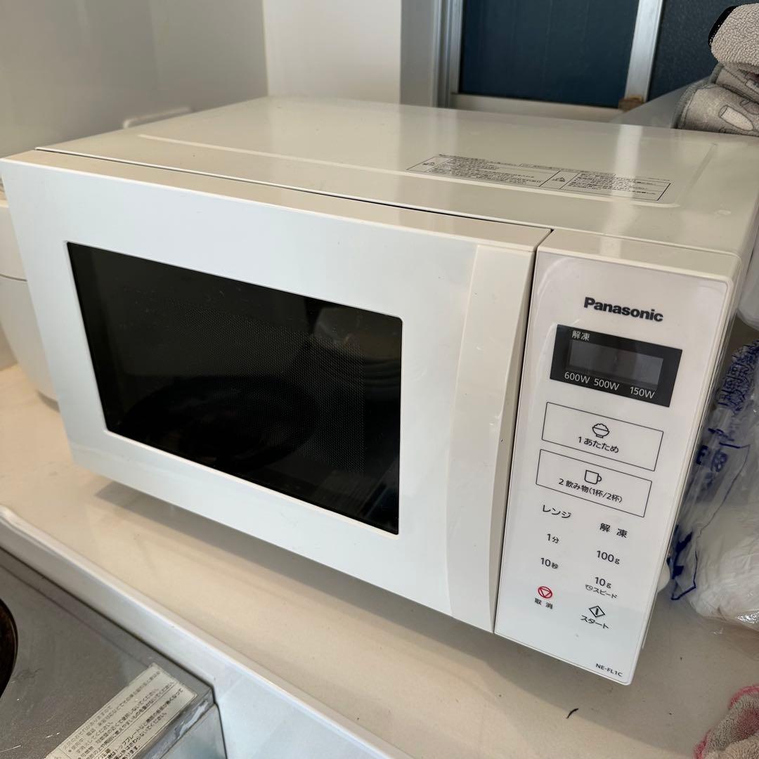 【極美品】2025年製 パナソニック 電子レンジ NE-FL1C ホワイト