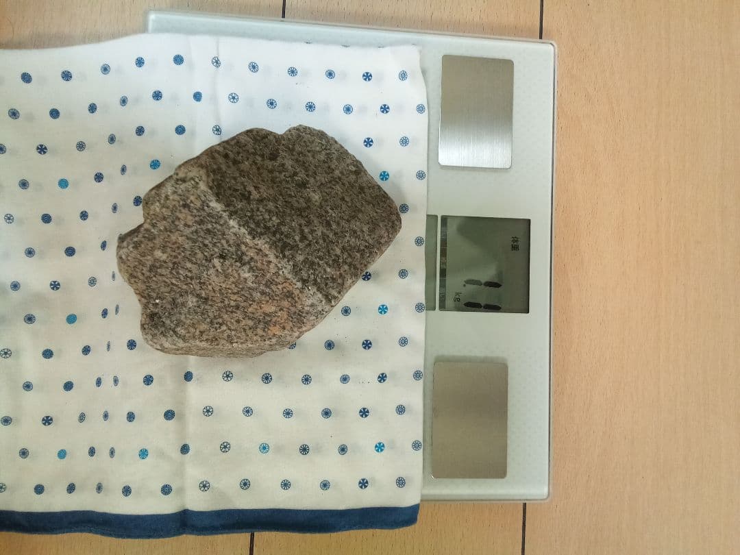 高純度天然ラジウム鉱石（0.5〜1.0μSv/h北投石原石 16.6㎏ 10個