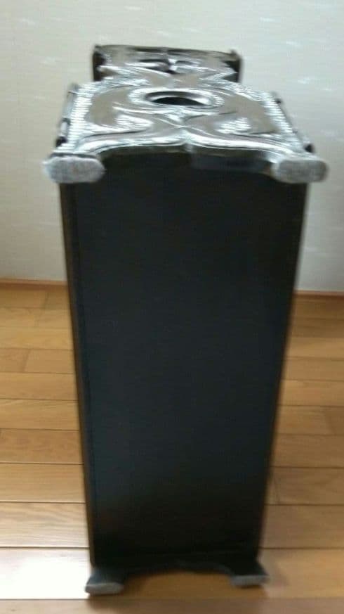 アイヌ模様 木製マガジンラック