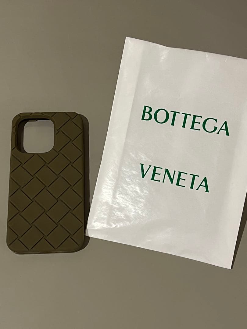 新品未使用　ボッテガヴェネタ　iPhone14pro 　BOTTEGA シリコン