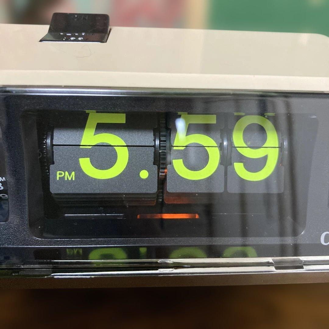 CITIZENパタパタ時計 ハイリーフ・カーチス 茶色　昭和　レトロ　可愛い