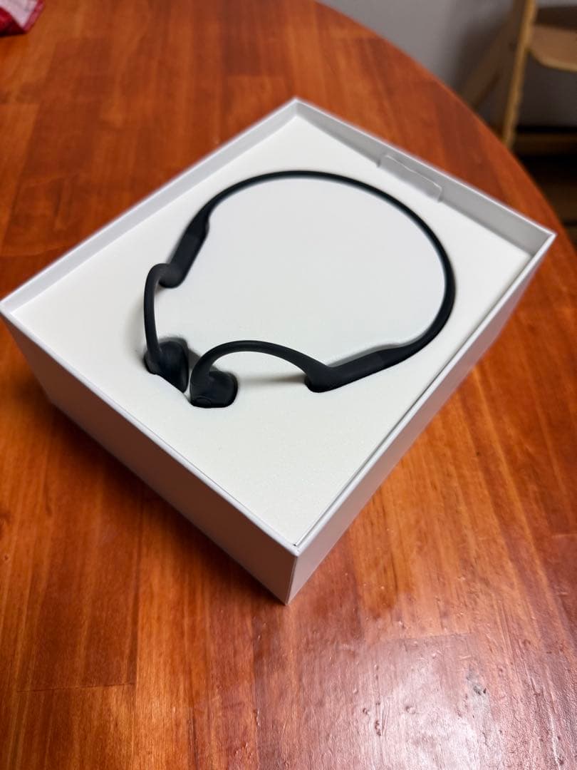 Shokz 骨伝導イヤホン USB充電ケーブル付き