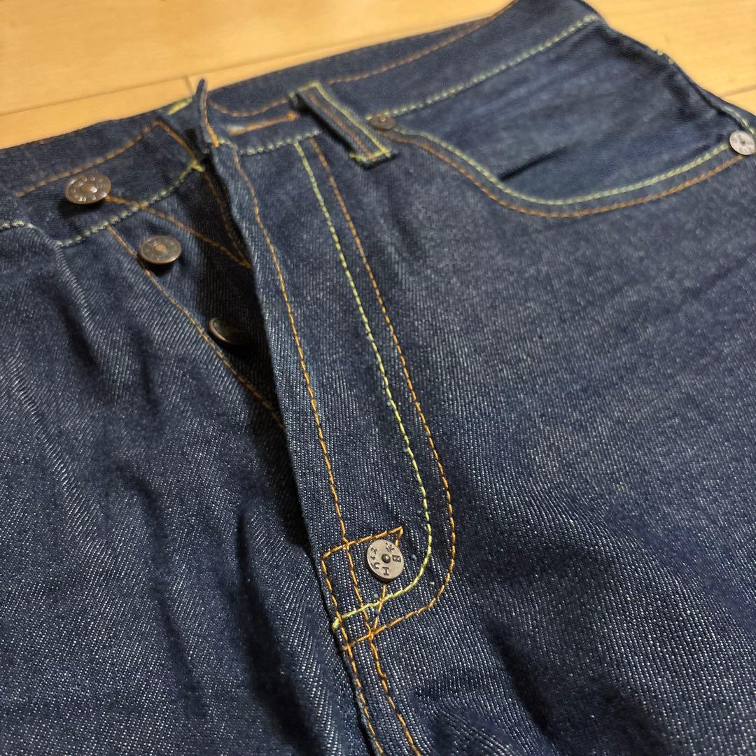 エヴィス　ストレートデニム　カジュアル　インディゴ　サイズ32