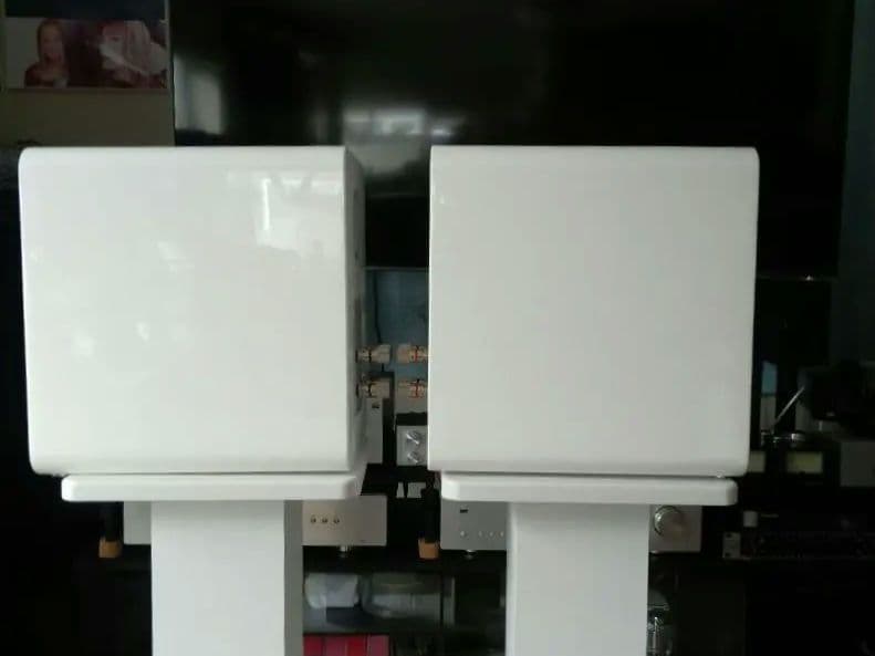 Q Acoustics concept20ホワイト ブックシェルフスピーカー