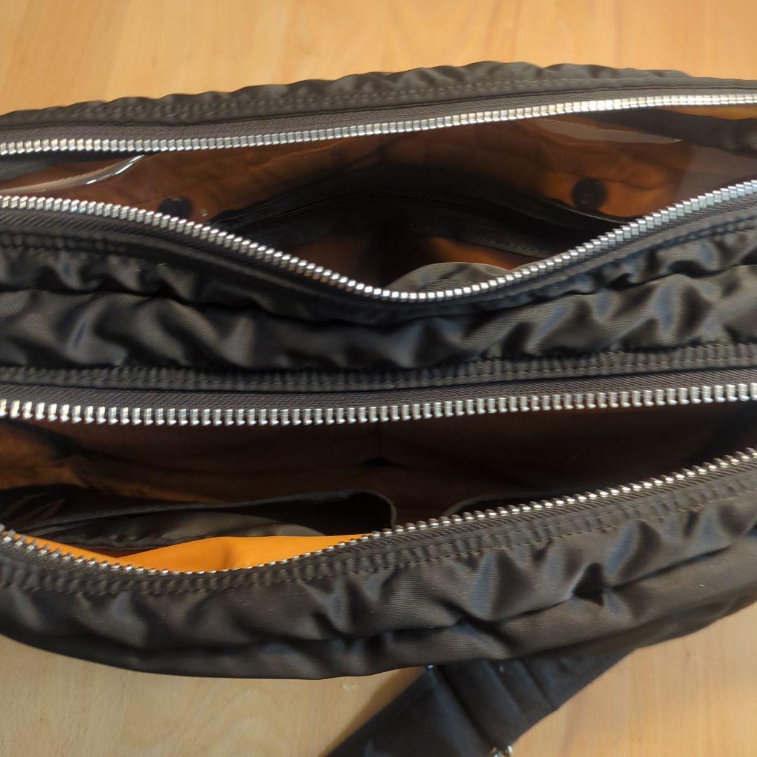 【廃盤】ポーター　PORTER タンカー　ブラック ショルダーバッグ　やや大きめ