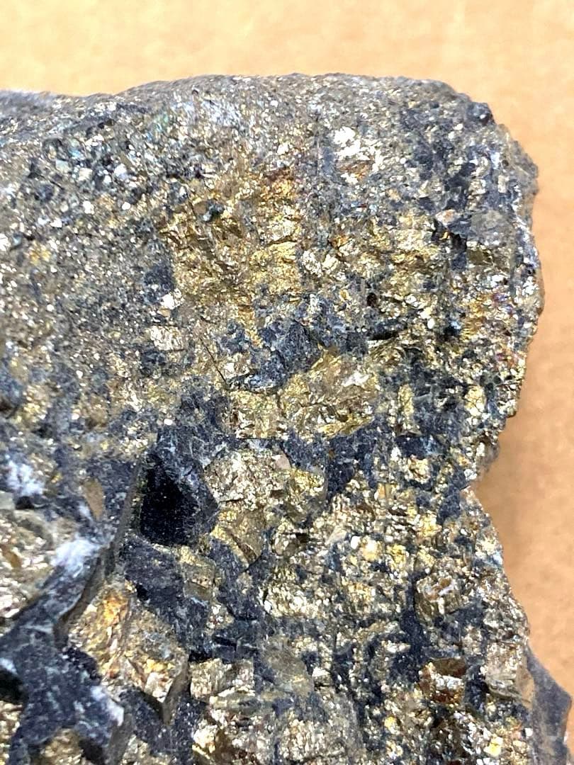 金鉱石　鉱物標本　鉱物　金